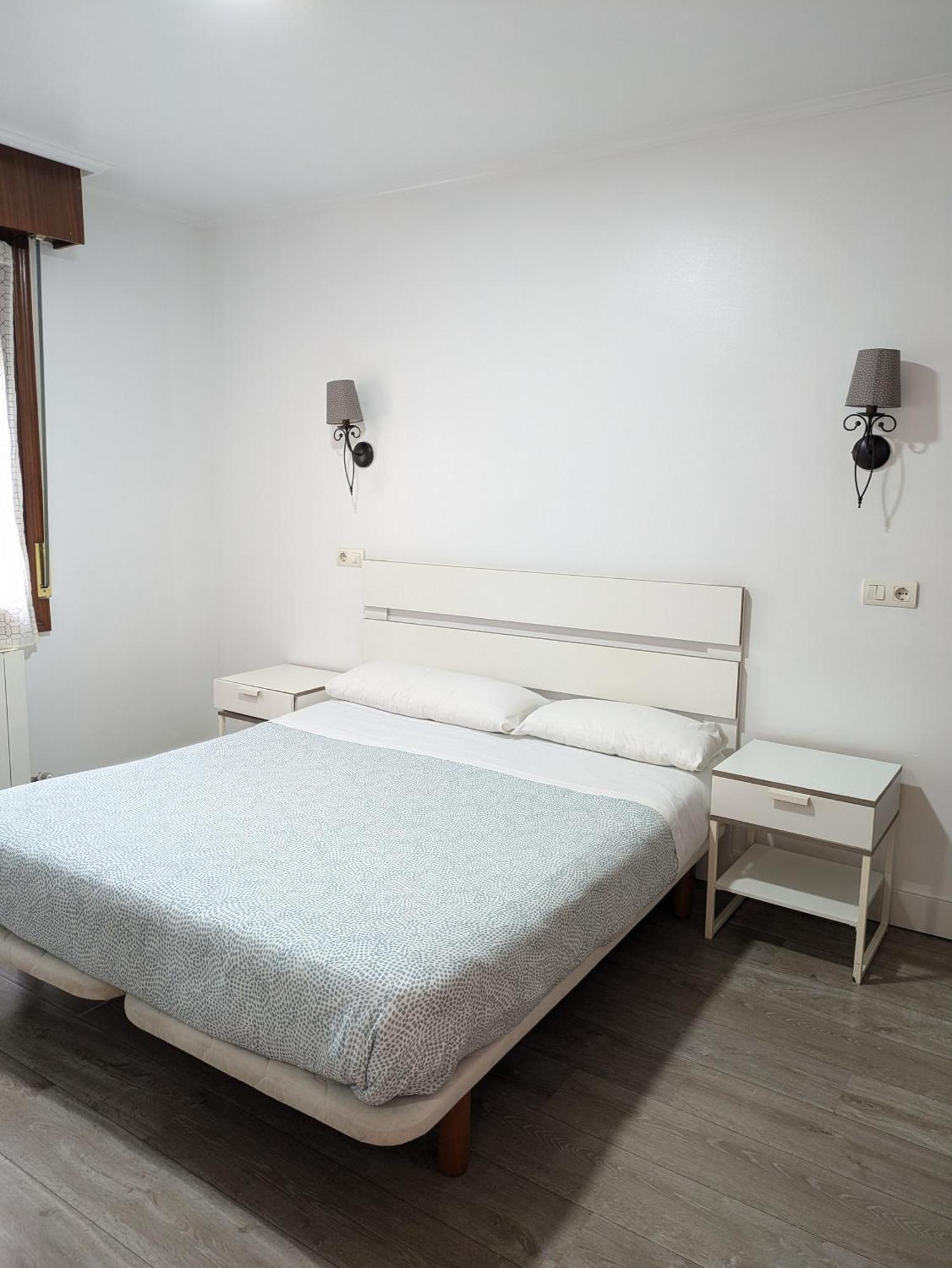 Akelarre Ostatua Hotel Guernica y Luno Luaran gambar